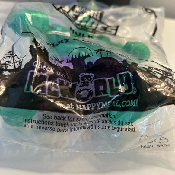 McDonald’s Toy, Marvel Heroes Collection, The Hulk - Picture 2 of 5